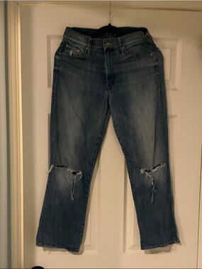 Mother Women’s Distressed Boyfriend Jeans Med. Blue waist 14 rise 10 inseam 26